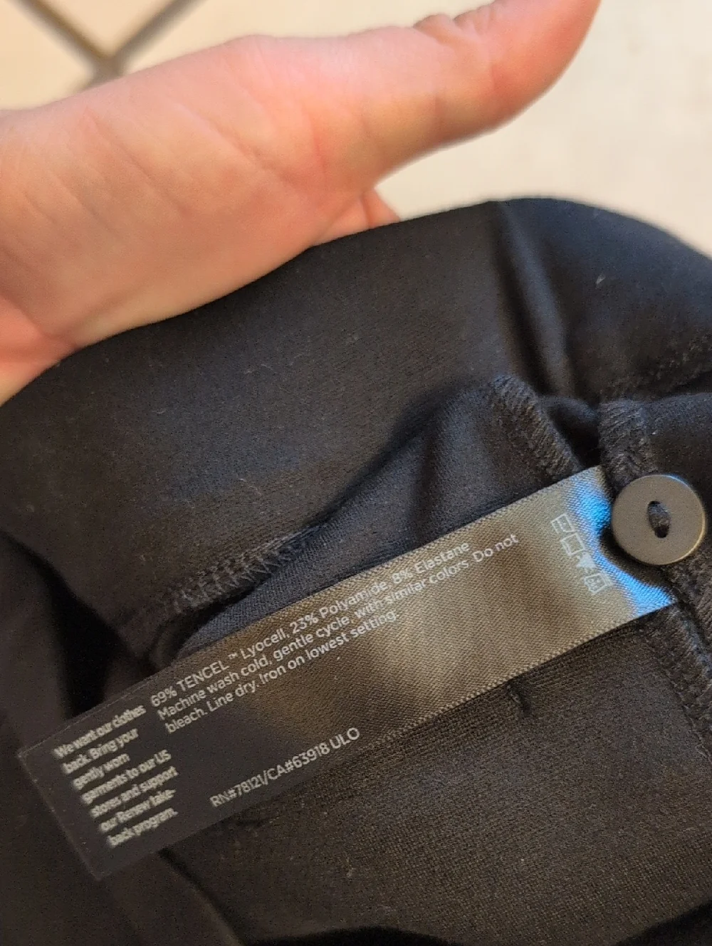 EILEEN FISHER Pleated Slouchy Pant Tencel Blend Black Tapered Leg Size XS - Picture 5 of 10